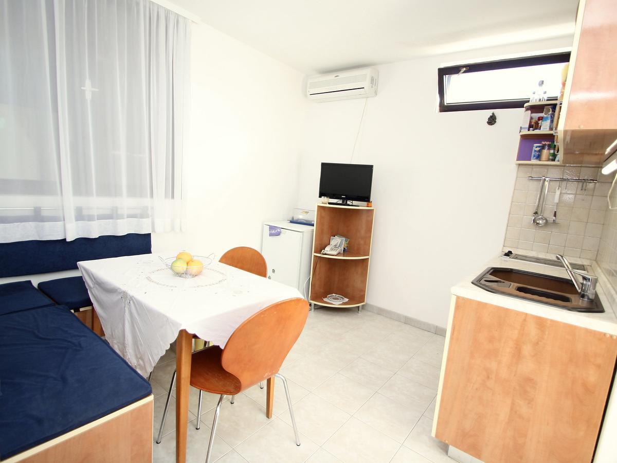 Holiday Home Parunov Rogač Exterior foto