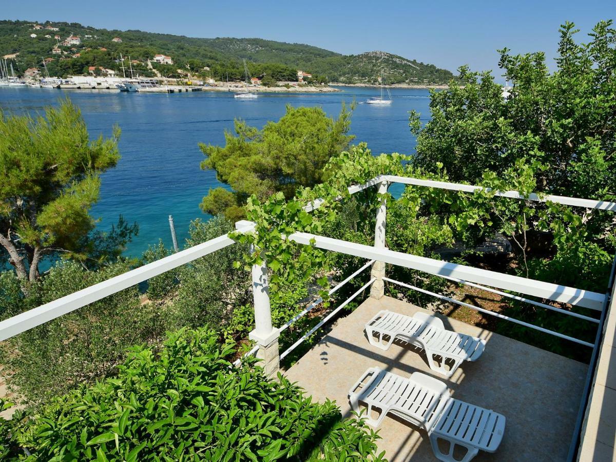Holiday Home Parunov Rogač Exterior foto