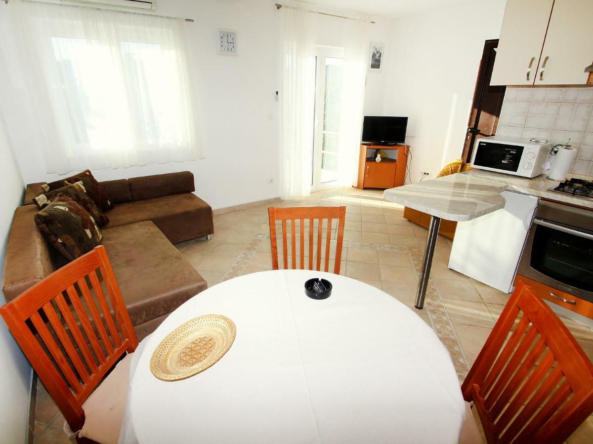 Holiday Home Parunov Rogač Exterior foto